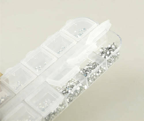 The Nail Art - 3000pcs Silver Diamonds