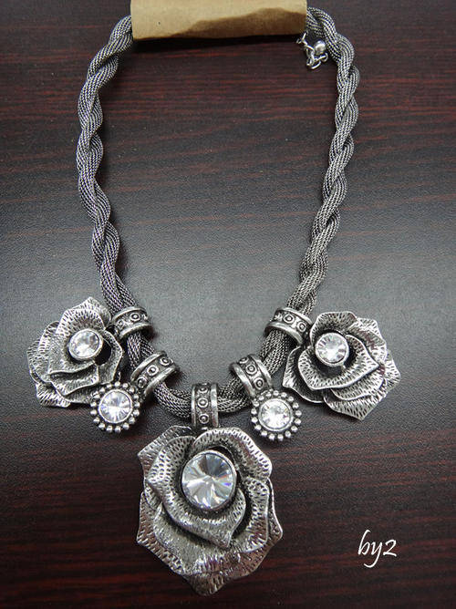 Neclace 013