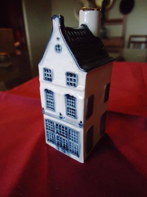 LATE ENTRY: VERY OLD BLUE DELFT KLM HOUSE NUMBER 8