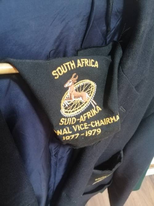 ### - R1 no reserve!! - 3 x sporting Blazers  and badges Springbok history memorabilia  ###