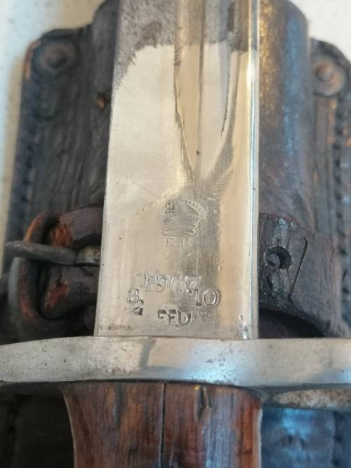 # R1 No Reserve 1907 Pattern Lee Enfield Bayonet EDF 1910 inc Frog #