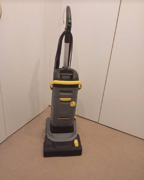 ### Karcher floor and carpet cleaner almost brand new ###