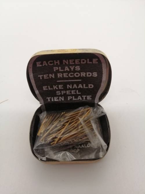 ### Vintage gramophone needles x stacks!!! x 3 tins###