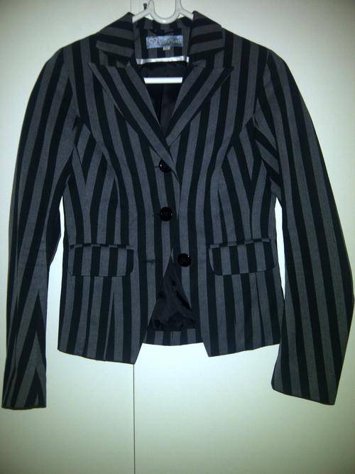 Women's Bold Stripe School Style Blazer - Size 8/10