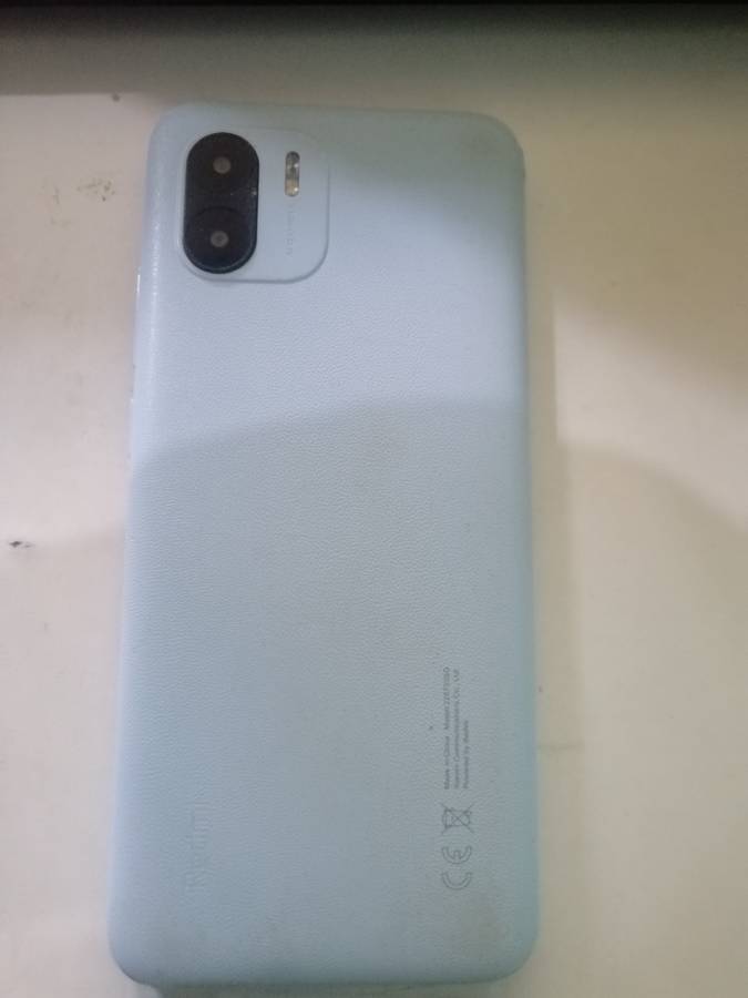 Xiaomi Redmi A1 32GB Dual Sim (Cracked screen)