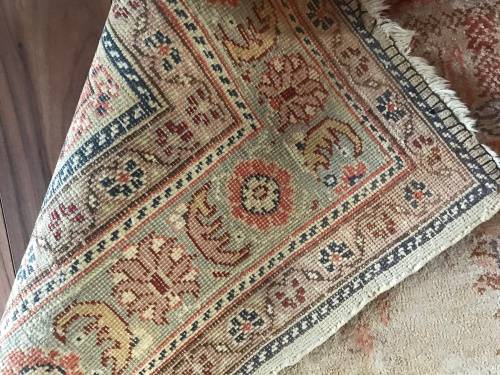 BEAUTIFUL PRAYER SILK CARPET OF MORE THAN 40 YEARS OLD!