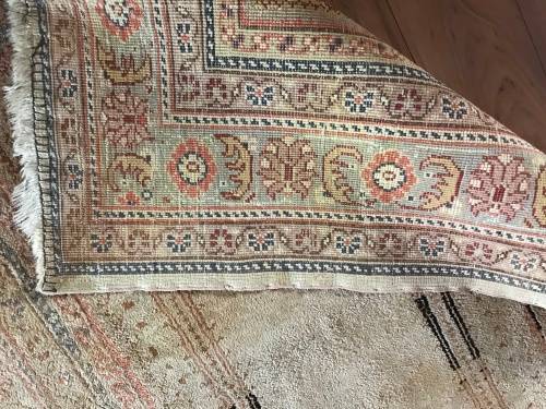 BEAUTIFUL PRAYER SILK CARPET OF MORE THAN 40 YEARS OLD!