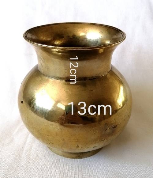 Lovely brass vase/vessel.