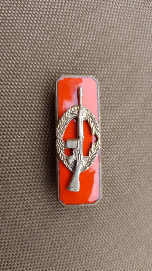 SADF era incomplete SA Army Sniper qual badge chili-red -backing - pins intact (rifle not chromed)