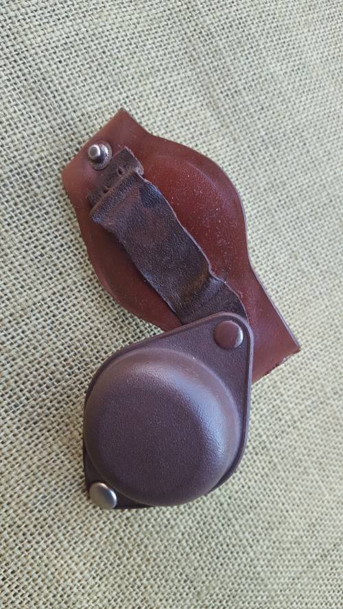 SADF "smalls" auction nr 2 - SADF era type original pvt purchase leather watch strap and cover