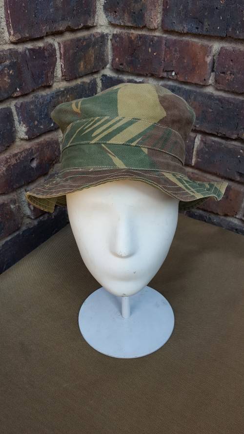 original Rhod camo bush-hat in great used condition minimal fading & size 57 (no stains/ no damage)