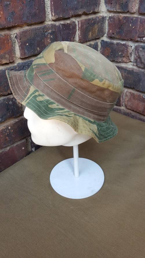 original Rhod camo bush-hat in great used condition minimal fading & size 57 (no stains/ no damage)