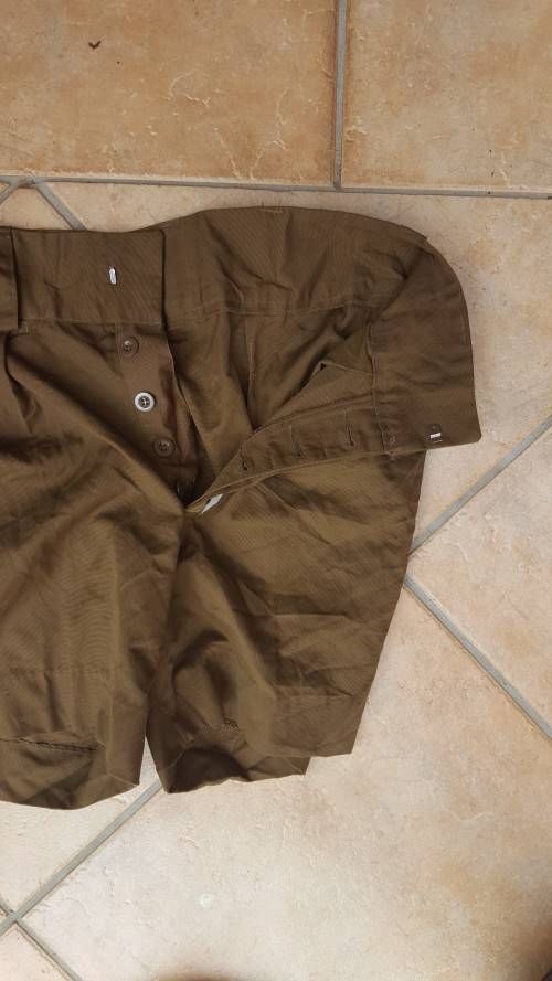 scarce and rarely seen new unused (unworn) SADF era nutria field-dress shorts - NOT cadet shorts