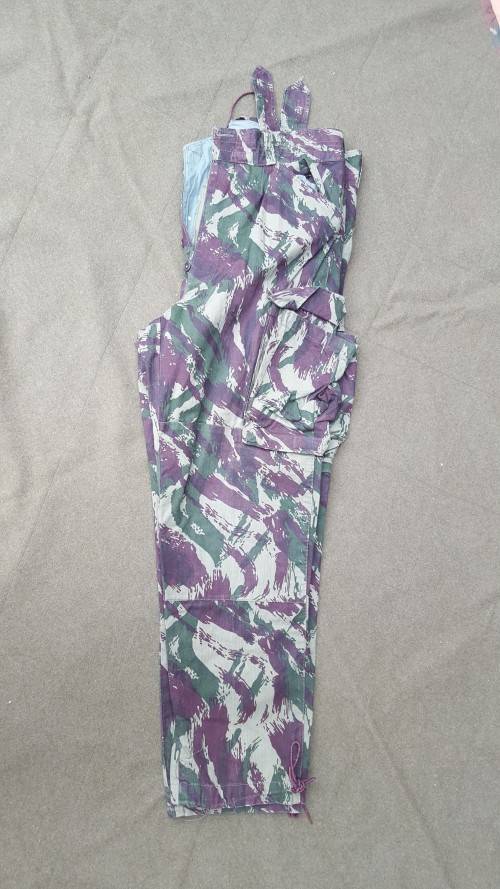 hard to find good used Porra ULTRAMAR war era waist size 36 inch lizard camo trousers (undamaged)