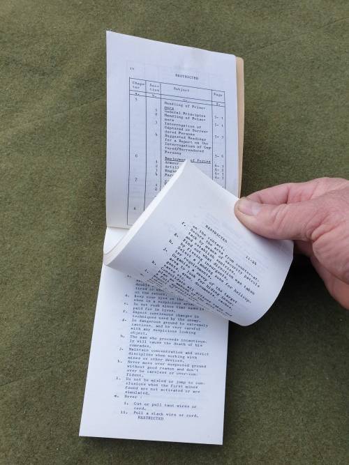 orginal SADF bushwar period/era COIN aide memoir A6 size pocket booklet in good clean condition