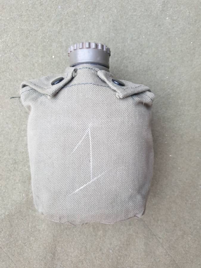 Original Rhodesian bushwar period patt 69 canvas carrier pouch & 1lt canteen good clean used (nr1)