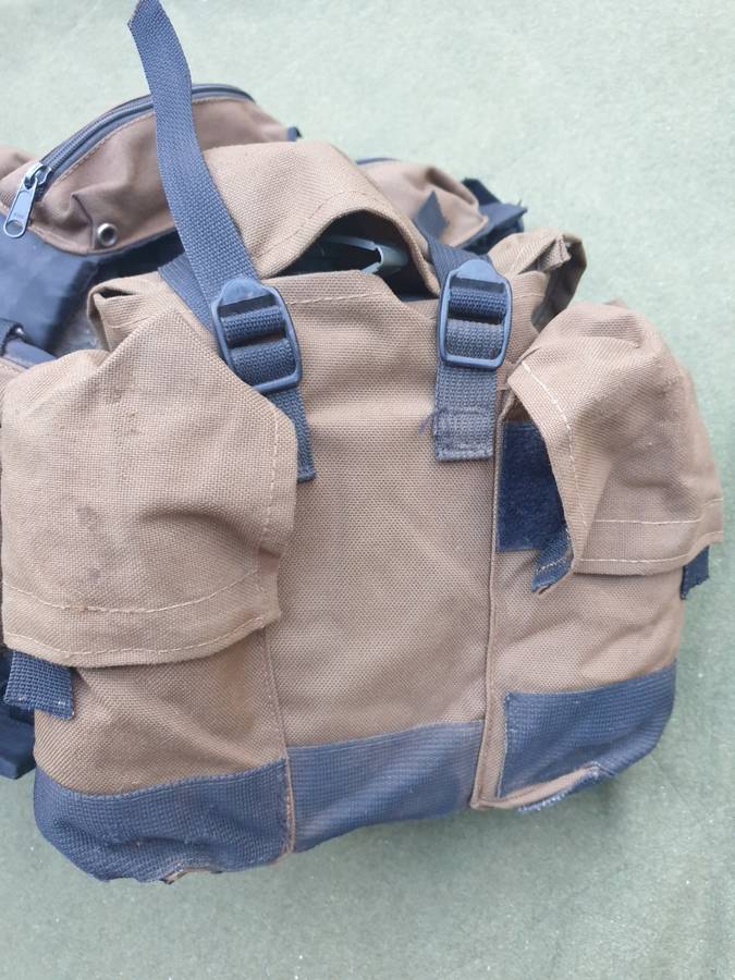 original SADF era Para Battalion issue Bateleur 90 (Backpacker made) belt kit in good used condition
