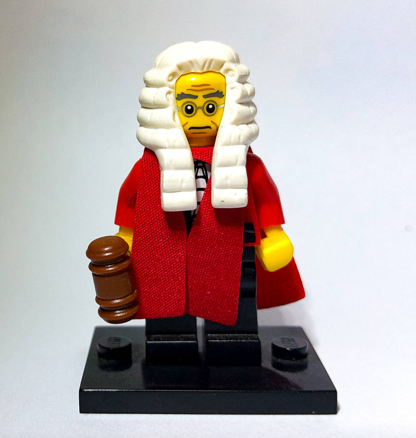 Lego Minifigures - Judge - Series 9 (2013) - Complete