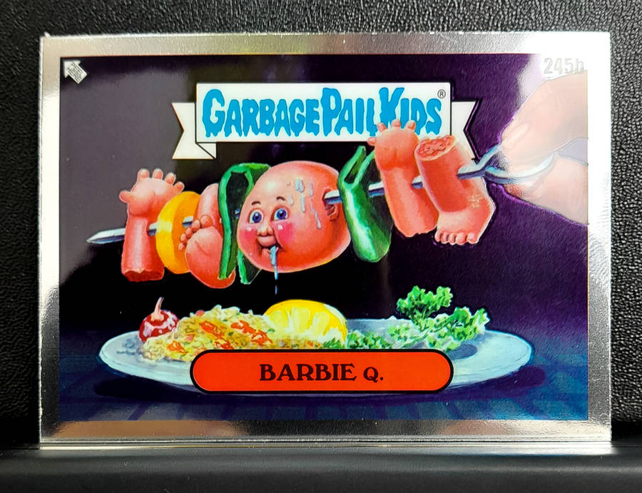 Topps Trading Card - Garbage Pail Kids - Barbie Q 245b - Chrome Foil - 2023 (NM)
