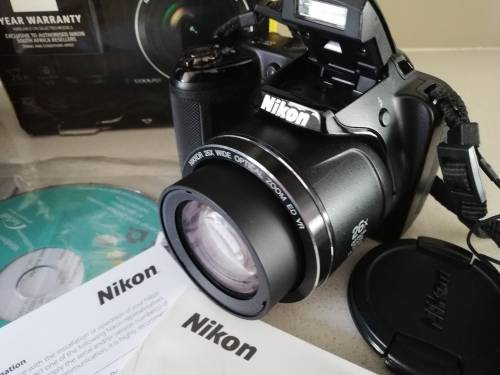 ***NIKON COOLPIX L330 , LIKE NEW, WITH ORIGINAL BOX, BAG, CHARGER,MEMORY CARD**