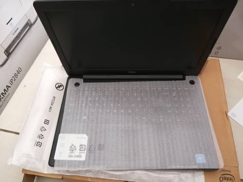 ********BRAND NEW DELL INSPIRON 15 3000. 500GB HDD, 4GB RAM, W10 IN BOX***FREE LAPTOP BAG**