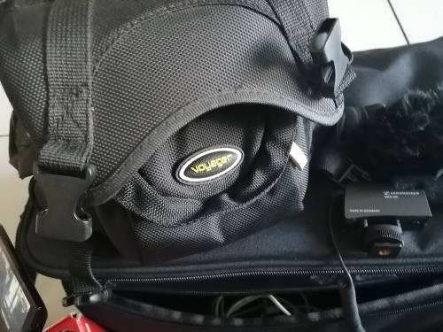 ****FULL PROFESSIONAL CANON LEGRIA AND ALL EQUIPMENT, USED ONCE OVER R20 000 VALUE***