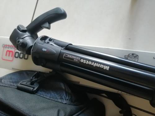 ****FULL PROFESSIONAL CANON LEGRIA AND ALL EQUIPMENT, USED ONCE OVER R20 000 VALUE***