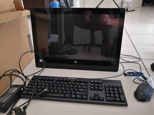******HP TOUCH SCREEN  Pro One 400 G2 ALL IN 1 I3, 3.2ghz, 750GB HDD, 4GB RAM**PLEASE READ***** ***
