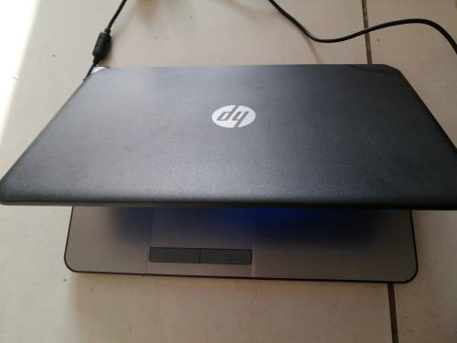 **HP 260 G3 LAPTOP. 15.6 INCH HS SCREEN, WEBCAM , WIFI, BLUETOOTH, HDMI, EXCELLENT CONDITION**