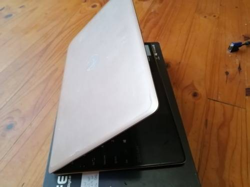 ** ROSE GOLD  ZEDAIR ILIFE PLUS. 4GB RAM, 500GB HDD, WIFI, BLUETOOTH*FAULTY***** ****