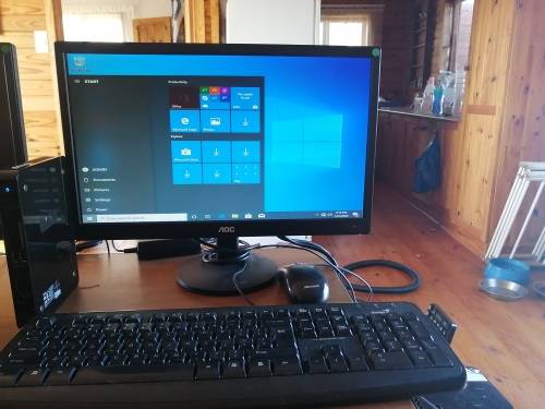 ***CHRISTMAS SPECIAL**PROLINE FOXCON NANO PC , W10***FREE KEYBOARD, MOUSE AND 19` SCREEN***