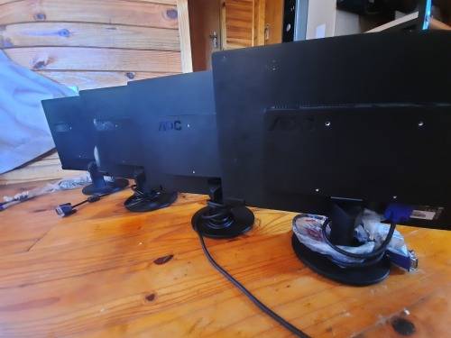 *BULK  LOT OF 4 X AOC ULTRA SLIM 18.5` LCD SCREENS WITH CORDS, ALL WORKING**ALL 4 ONE BID***
