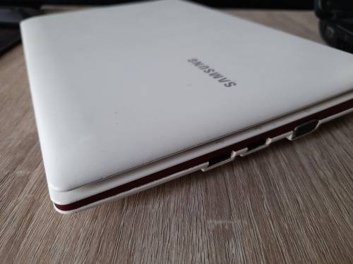 ***CRAZY SPECIAL**TOSHIBA SATELITE LAPTOP AND FREE SAMSUNG N150 NOTEBOOK***