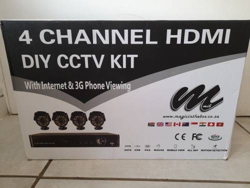 ***BRAND NEW COMPLETE MIB COLOUR CCTV SYSTEM**4 CH, HDMI, REMOTE, MOUSE RECORDER, PHONE VIEWING**