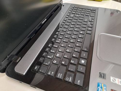***FREE FREIGHT FRIDAY***I5 TOSHIBA SATELITE L870**LAPTOP EXCELLENT CONDITION, NO CHARGER NOT TESTED