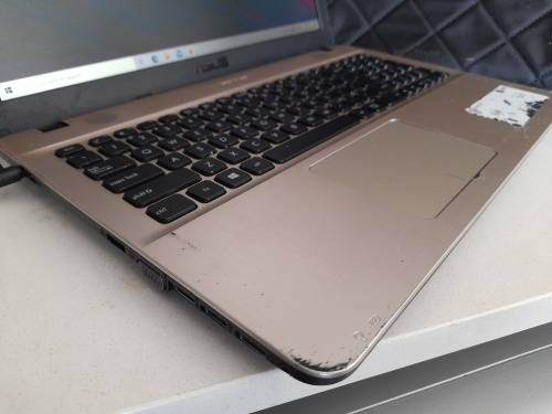 *PRE SUMMER DEAL***ASUS VIVOBOOK MAX F541N WITH CHARGER AND  FREE LAPTOP BAG***