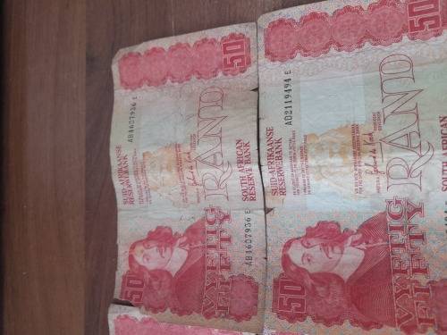 **POSSIBLE HIGH VALUE**LOT OF 6 X R50 GERHARD DE KOCK BANK NOTES**ONE BID FOR ALL**R99 FREIGHT*