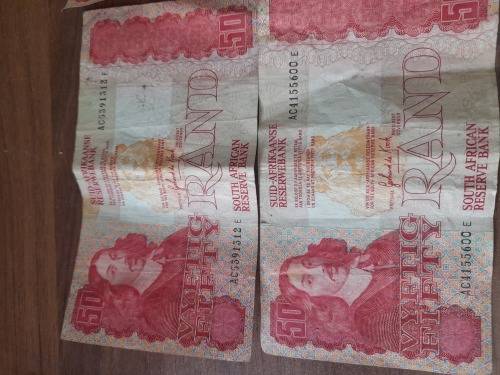 **POSSIBLE HIGH VALUE**LOT OF 6 X R50 GERHARD DE KOCK BANK NOTES**ONE BID FOR ALL**R99 FREIGHT*