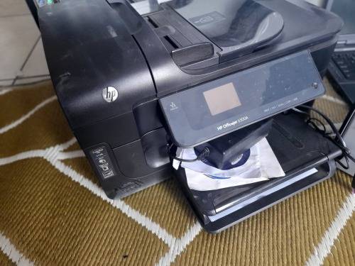 *STOCK CLEARANCE**BULK LOT OF ELECTRONICS*PRINTER,LAPTOP,SCREEN,PHONES,KEYBOARDS ETC*FAULTY/UNTESTED