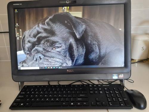 **LIQUIDATION STOCK**DELL INSPIRON ONE 2205, 21INCH ALL IN ONE DESKTOP WITH KEYBOARD AND MOUSE*