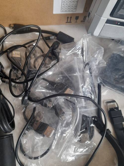 *BULK LOT ELECTRONICS: SMART WATCH,WATCHES,HDD,HEADSET,TV GAMESDVD SCREEN,CHARGERS,BATTEIRES ETC**