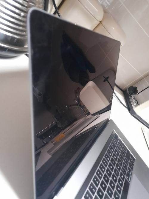**LIQUIDATION STOCK***APPLE  MACBOOK  A1707**NO CHARGER **SOLD AS IS***