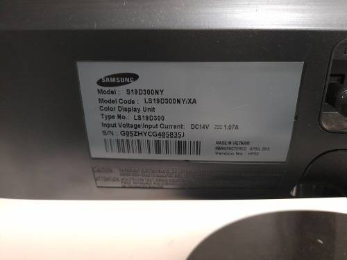 *BULK LIQUIDATION 4 X PC SCREENS, LG, SAMSUNG, PHILLIPS ETC, WITH POWER CORDS*ONE BID FOR ALL 4**