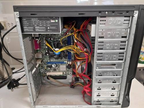 *LIQUIDATION STOCK*LOT OF 2 X PC BOXES COMPLETE*PACKARD BELL AND YAMA*ONE BID FOR BOTH