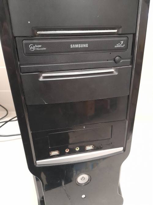 *LIQUIDATION STOCK*LOT OF 2 X PC BOXES COMPLETE*PACKARD BELL AND YAMA*ONE BID FOR BOTH