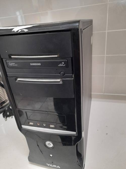 *LIQUIDATION STOCK*LOT OF 2 X PC BOXES COMPLETE*PACKARD BELL AND YAMA*ONE BID FOR BOTH