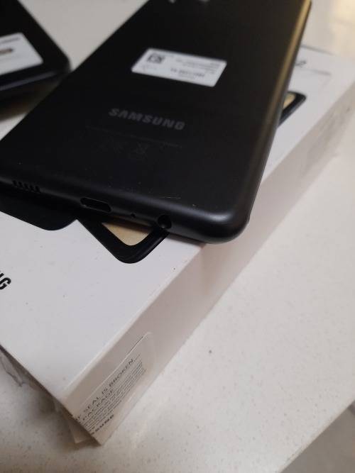 *SAMSUNG A12 64GB NEW IN BOX, HAS SMALL THINN LINE AS PER PIC, BARELY VISUABLE*R4000 IN STORE**