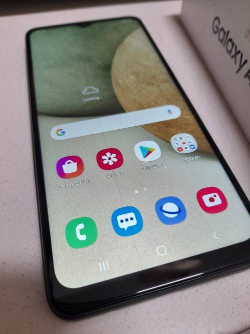*SAMSUNG A12 64GB NEW IN BOX, HAS SMALL THINN LINE AS PER PIC, BARELY VISUABLE*R4000 IN STORE**