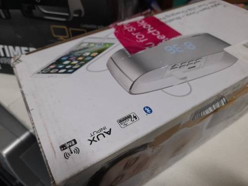 *MAY MADNESS DEALS*LOT OF 2 CAMERAS**KODAK WITH BAG*SONY WITH BAY+2 FREE NEW 16GB MEMORY CARDS**