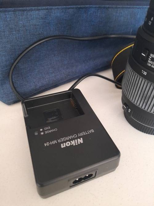 *WOW*LIKE NEW NIKON D3100 DSLR CAMERA WITH LENSE+SIGMA 70-300MM, BAG WITH CHARGER*OVER R10 000**